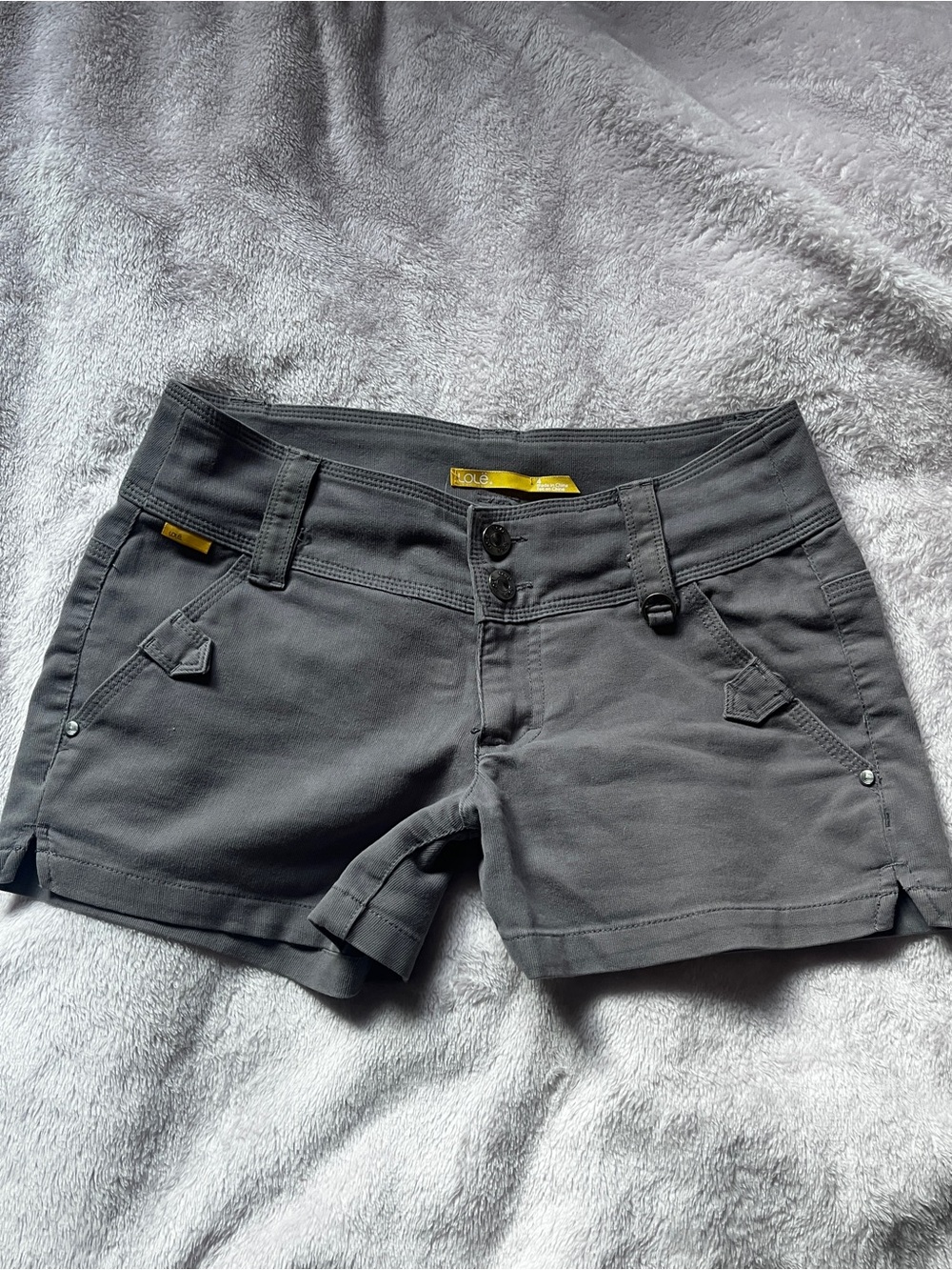low rise gray cargo shorts